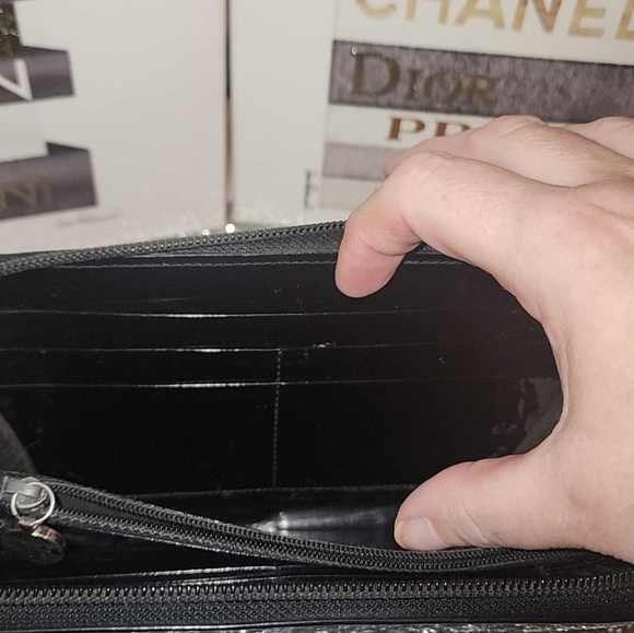 SALVATORE FERRAGAMO Black Patent Leather Zip Around Wallet 🔥 - Picture 8 of 13